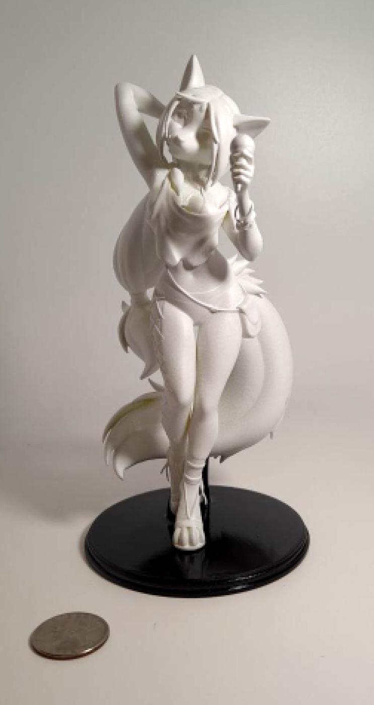 Zoana 7-inch figure White